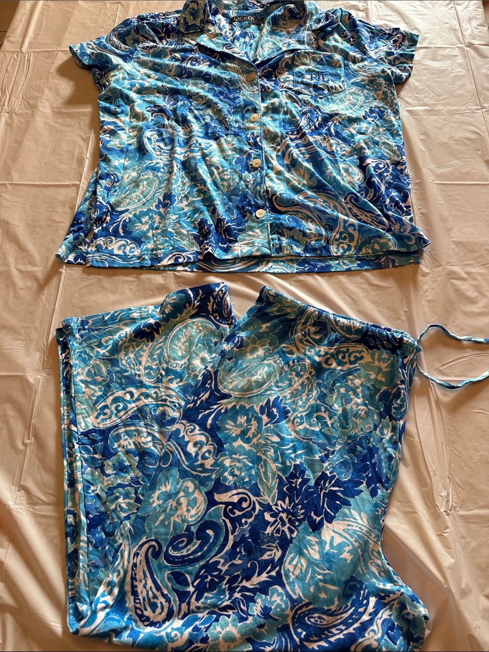 NWT Lauren Ralph Lauren Blue and White Paisley pajamas